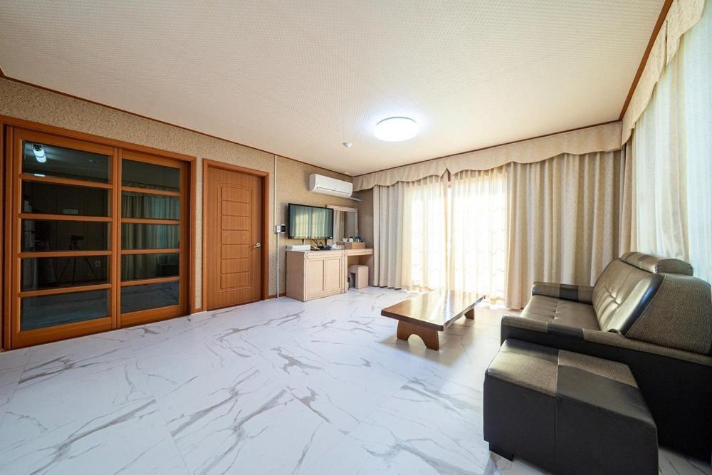 Oceanview Resortel Boryeong Luaran gambar