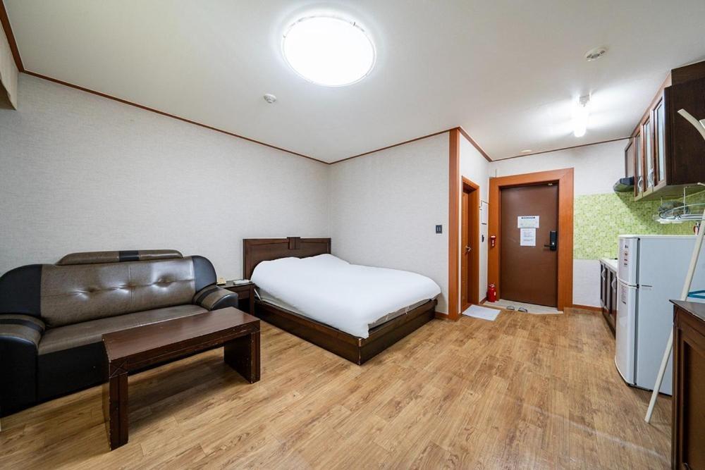 Oceanview Resortel Boryeong Luaran gambar