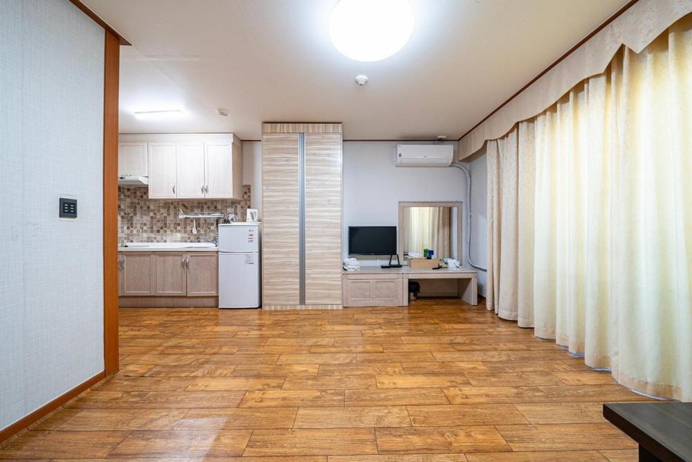 Oceanview Resortel Boryeong Luaran gambar
