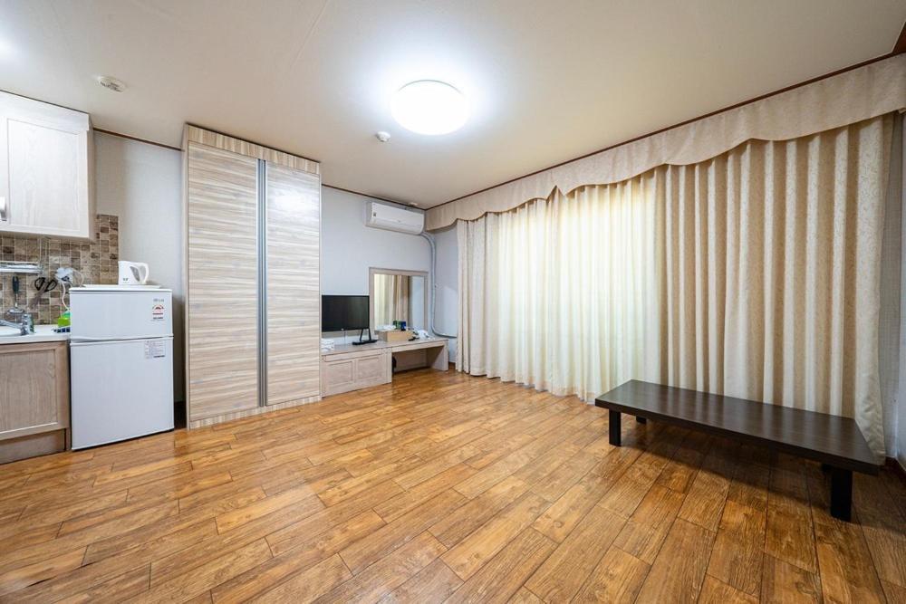 Oceanview Resortel Boryeong Luaran gambar